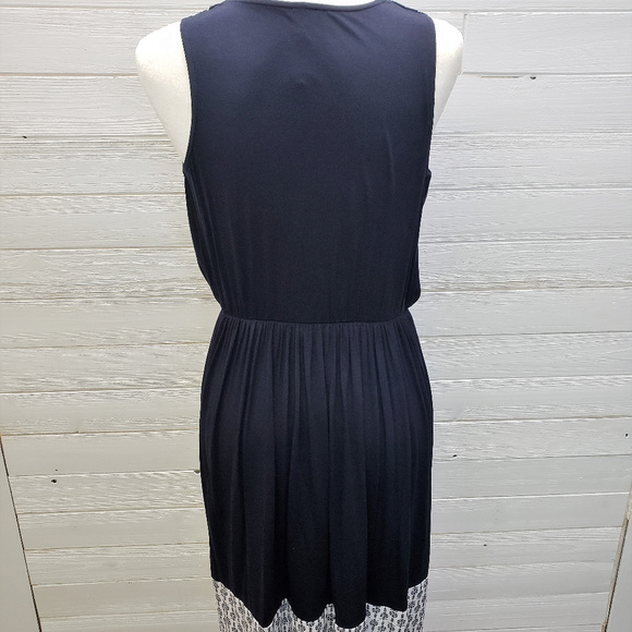 Navy Wrap Dress with white contrasting hem - Picture 3 of 3